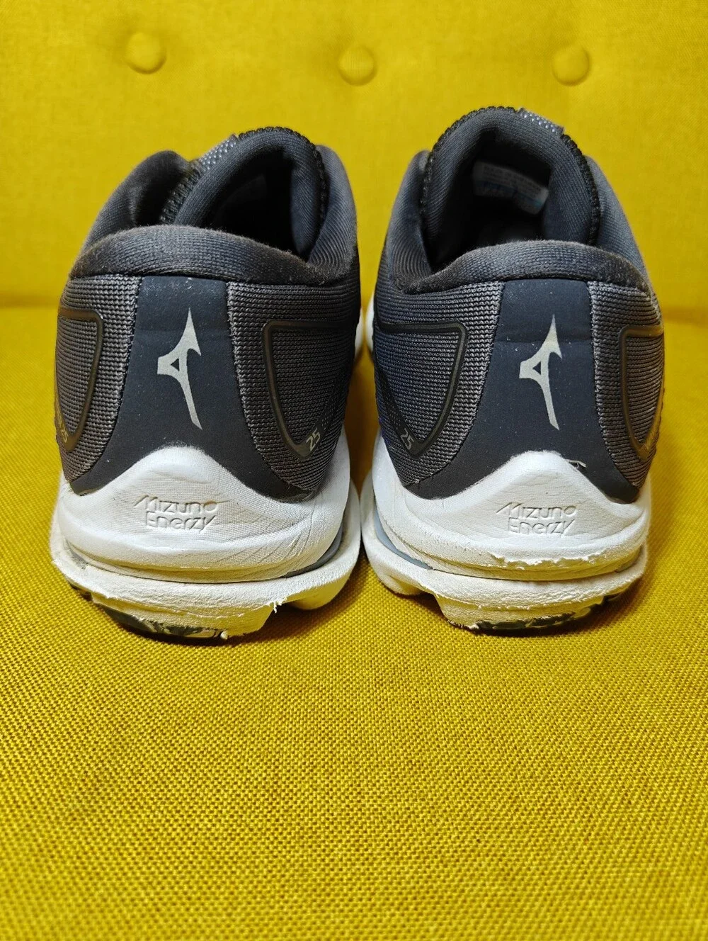 Mizuno Wave Rider 25 Gray Purple Running Sneakers Womens Shoes Size 10.5